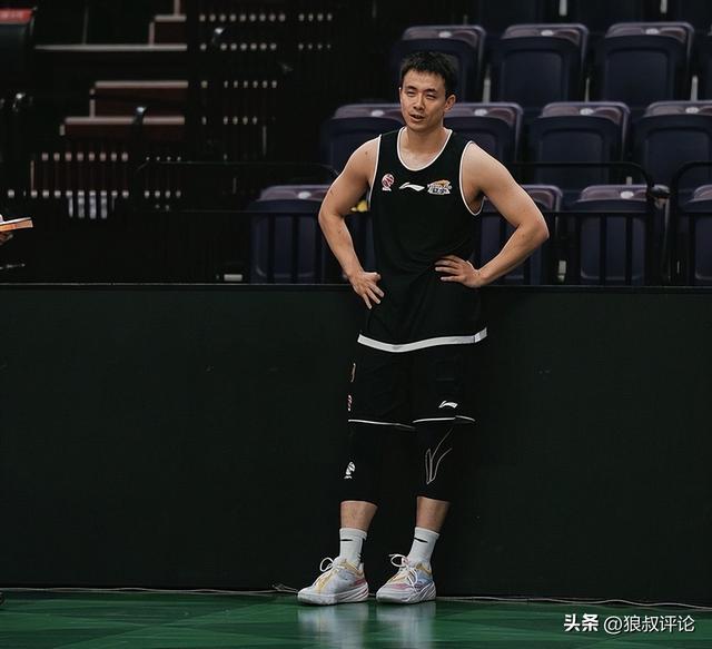 辽宁vs青岛前瞻：赵继伟康复未达上场标准 杨鸣PK刘维伟引关注